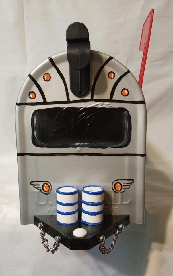 New Handpainted Airstream Land Yacht Air Stream Trailer Mailbox Handcrafted - Image 2 of 4