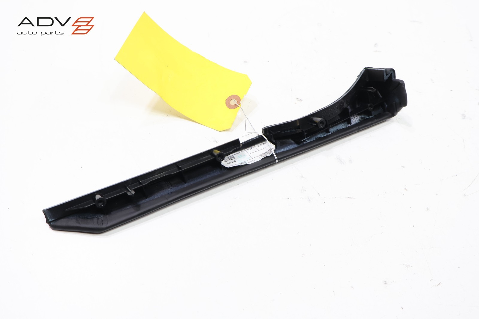 2014 - 2020 BMW i8 I12 CONSOLE LEFT SIDE ARMREST ARM REST FILLER TRIM COVER OEM