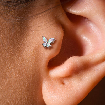 Piercing Labret Monroe En Titane Avec Oxyde De Zirconium - 3 Pierres Marquise - Neuf