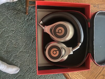 ヘッドホン Beats executive（シルバー） Beats By Dr. Dre Executive Silver Wired Noise Cancelling