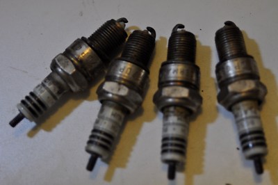 Bosch Platinum Set of 4 Sparkplugs WR7DP Germany
