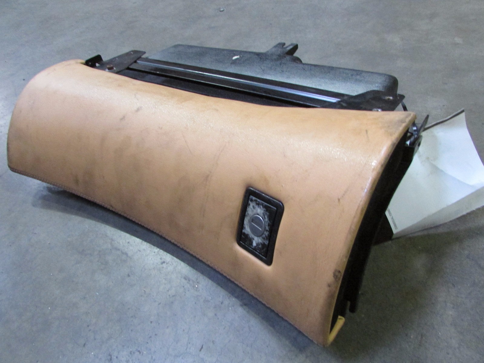 Ferrari 550, Glove Box Door, Beige, Used, P/N 64588205