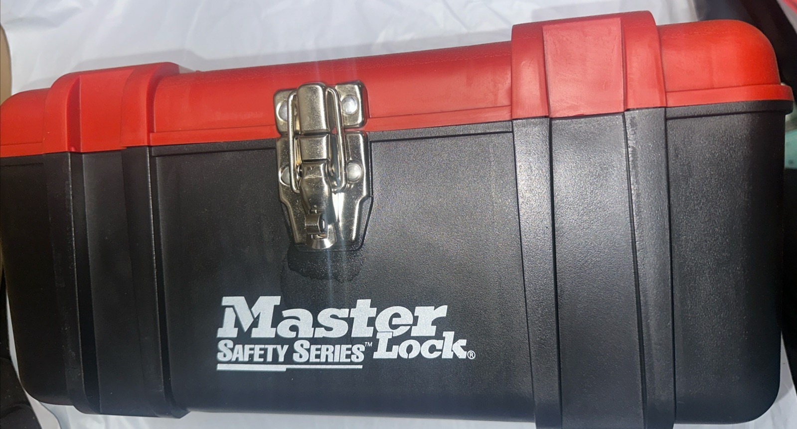MasterLock 1457E410KA Portable Lockout Toolbox Kit with Thermoplastic Padlocks