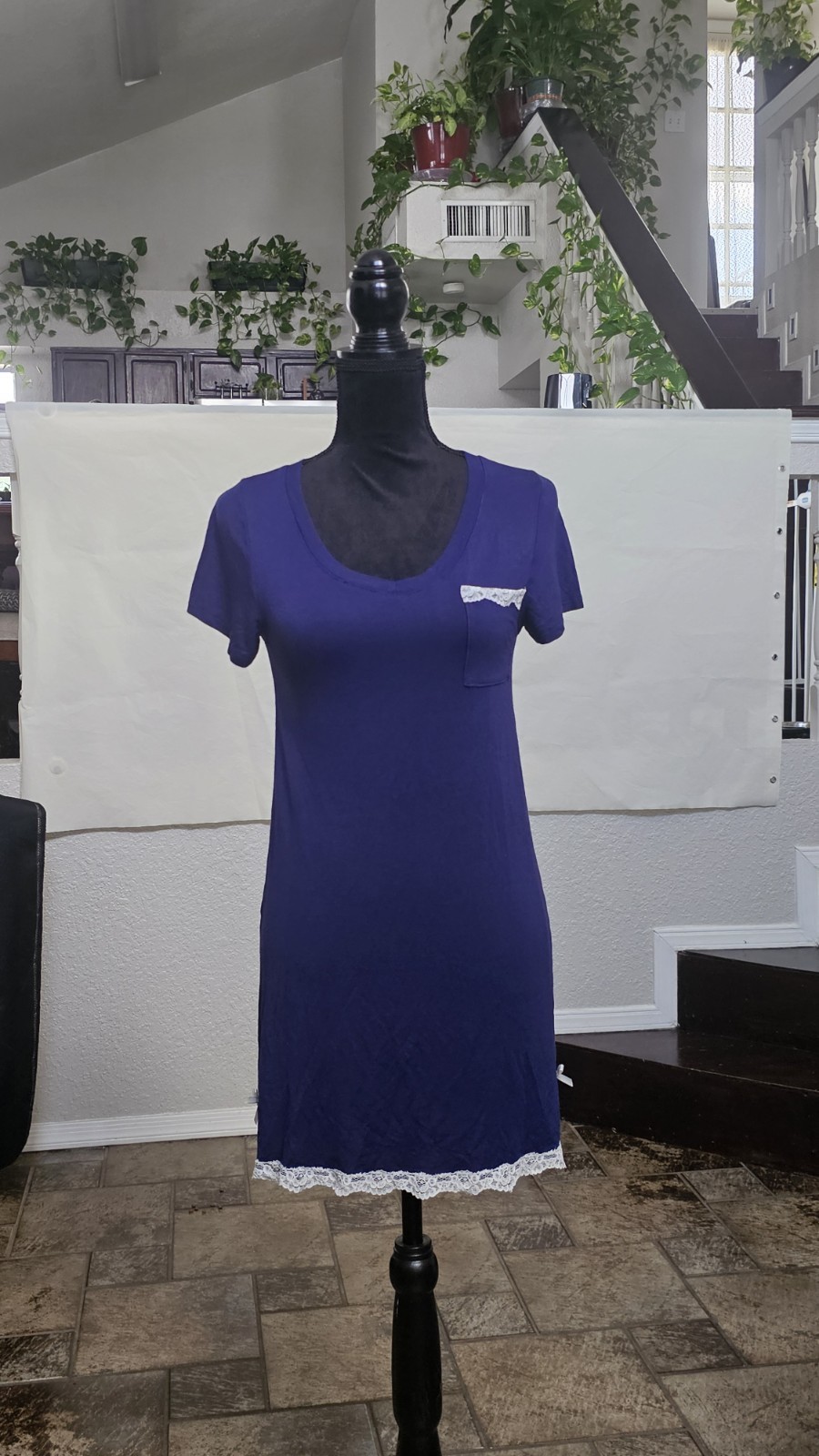 Blue V-Neck Short Sleeve Nightgown W/Lace Trim & Pocket Accents-Size S-Pre Owned