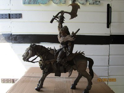 Spawn The Dark Ages Figur i23 Black Knight Horse Serie 24 McFarlane Classi Pferd