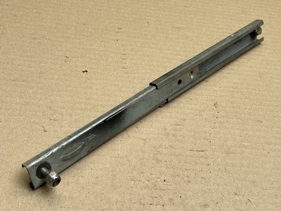 MG MIDGET ORIGINAL TELESKOP KOFFERRAUMDECKELSTREBE MIT BESCHLÄGEN, TEILENR. AHA9716