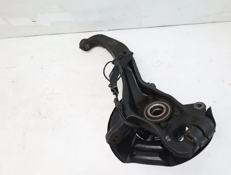 Knuckle Front Right for Nissan Navara D23 400145XA0A 2.3 140KW 190BHP ABS - Image 2 of 3
