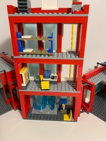 LEGO CITY: Fire Station (60110)
