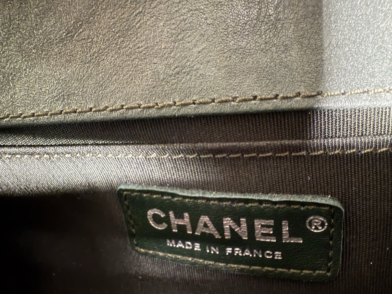 Chanel Quilted Medium Boy Chain Strap Leather Handbag - NWOT, Veau, RARE Green image 6