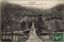 Old postcard Vic sur Cere Avenue des Sources FRANCE (1090395)