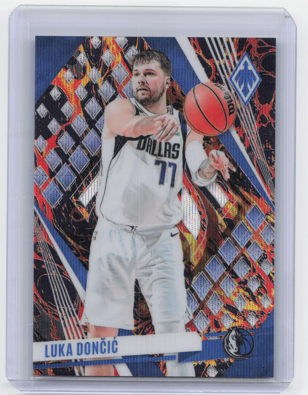 2023-24 Panini Phoenix #157 Luka Doncic Lava #/75 Dallas Mavericks