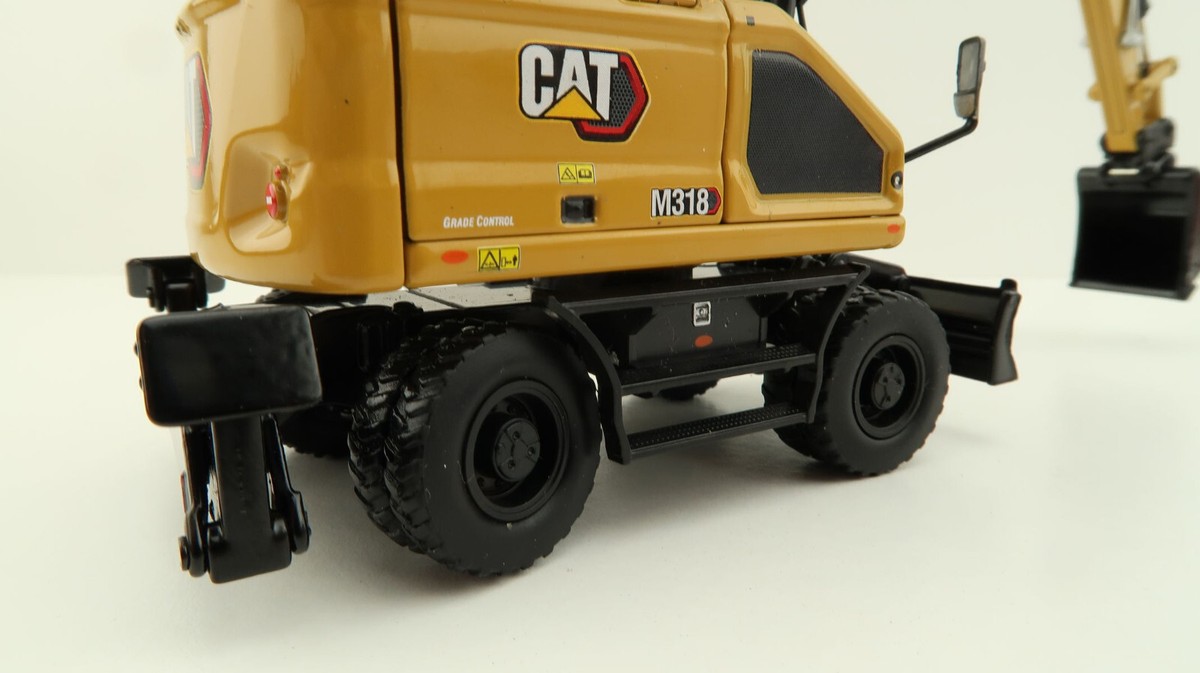 Diecast Masters 85956 Caterpillar CAT M318 Wheeled Excavator Diecast Masters 85956 Caterpillar CAT M318 Wheeled Excavator