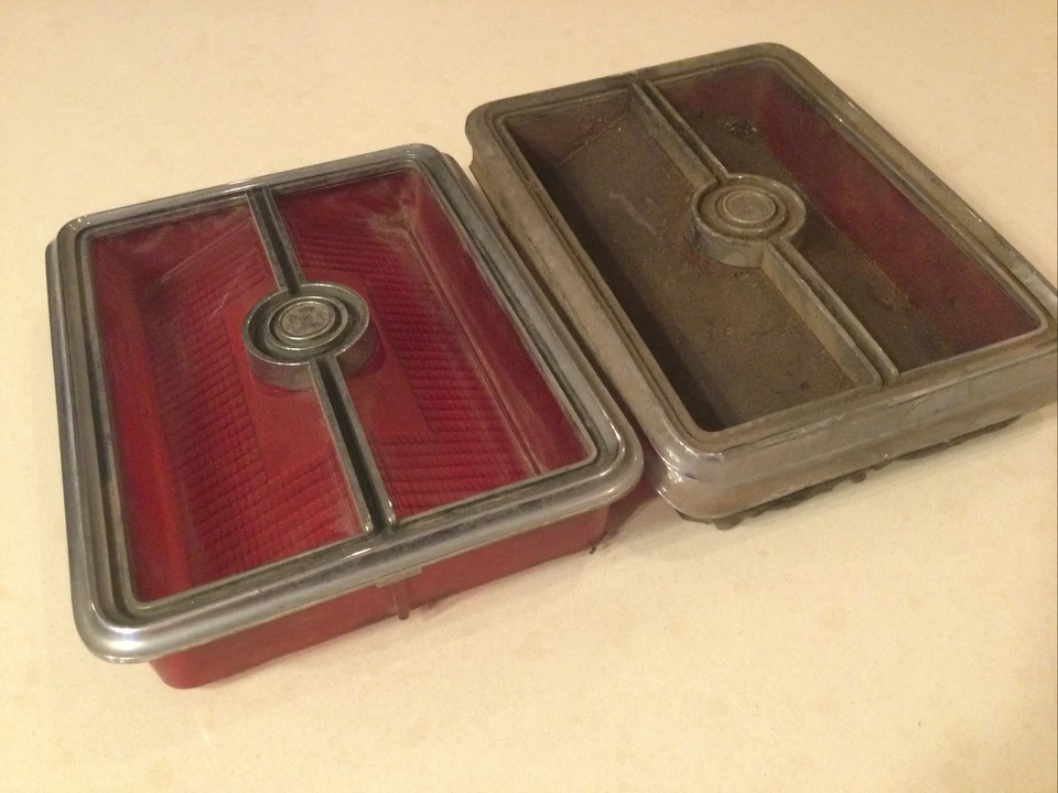 Tail Light Assembly For A 1975-1976 Chrysler Cordoba. - Image 4 of 4