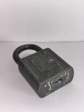 Vintage Rare Yale & Towne Lock Padlock Pin Tumbler Key Steel Monogram Works