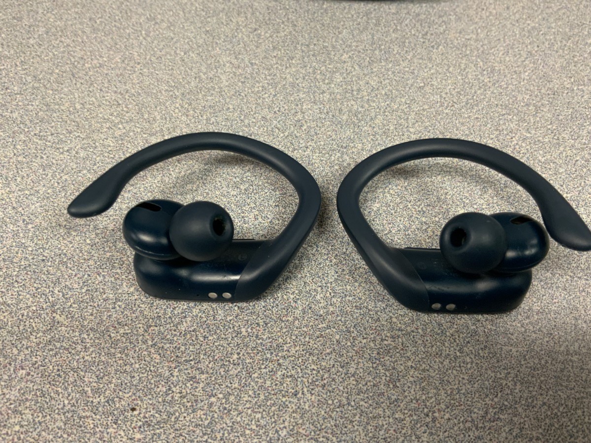 BEATS A2078, #H2G12; IN CHARGING CASE (G29003340)