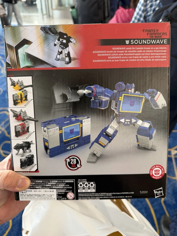 Transformers Studio Series 86 The Movie SS86 Leader Class Soundwave “In Hand” - Image 2 of 2