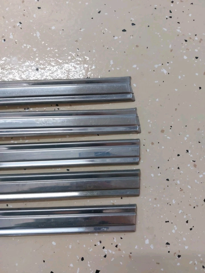 Lote de molduras Plymouth 1958 Fury guardabarros inferior superior puerta moldura lanza 1957 Belvedere Foto 2 de 4