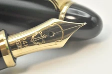 Vintage Sailor 1911 Fountain Pen 14K H-F Nib Black w/Converter Excellent+ W11013