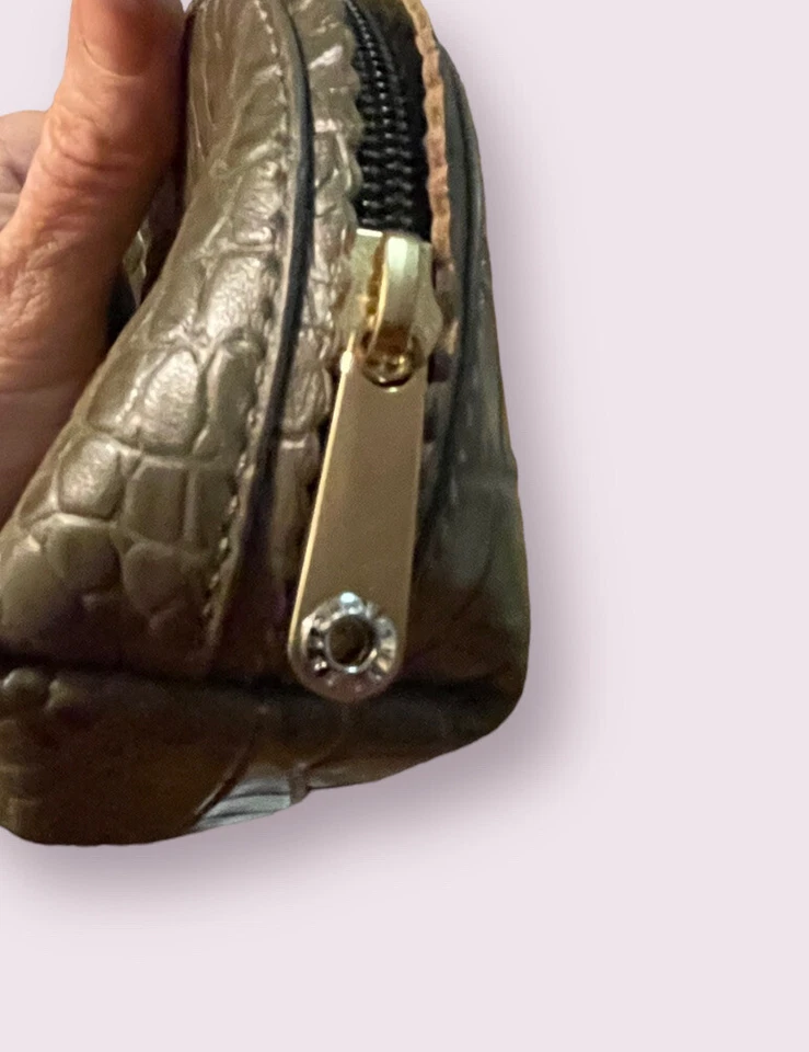 Henri Bendel оливковый зеленый кожаный макияж сумка - Изображение 4 из 4