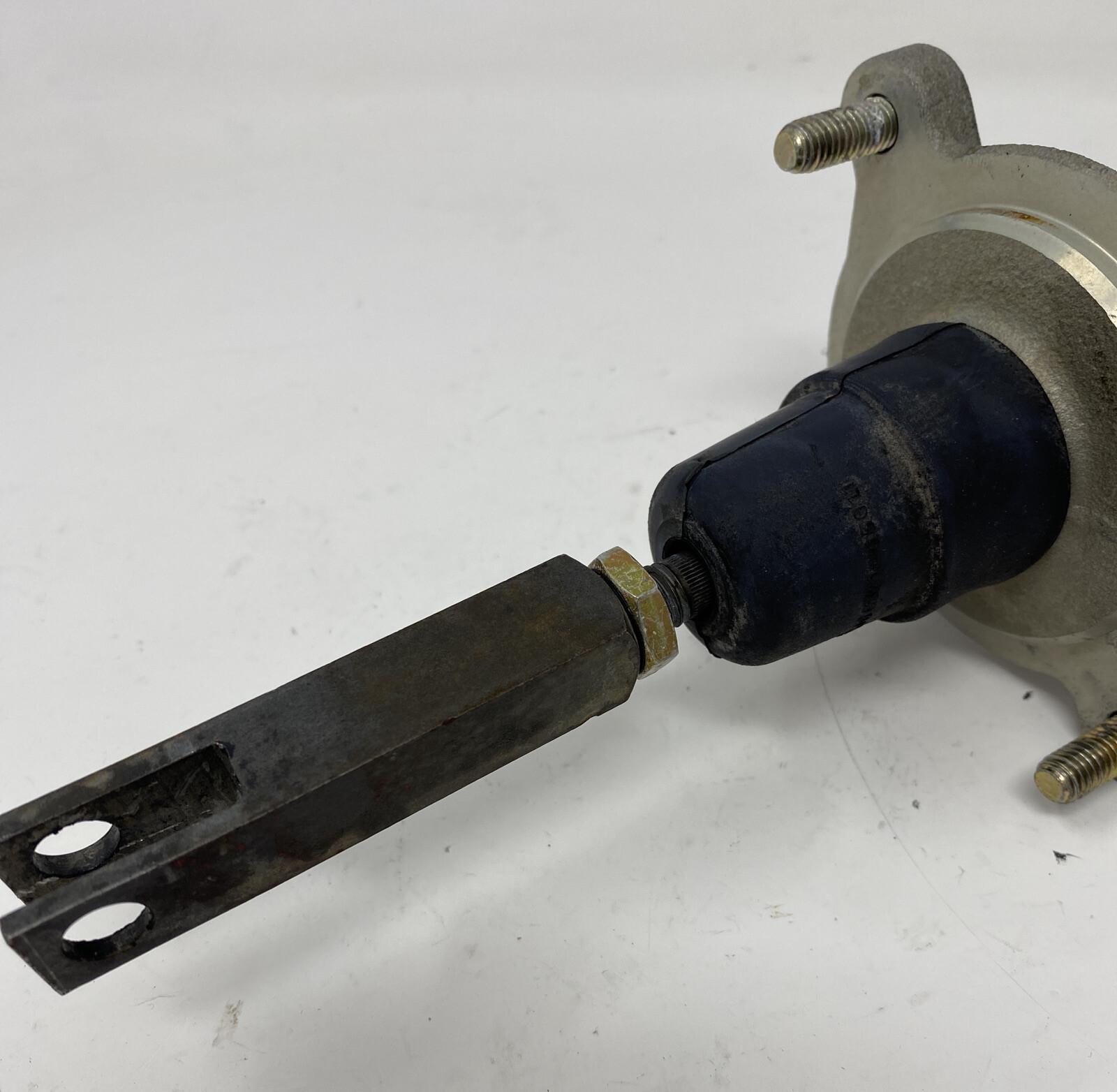 BMW E31 E32 BRAKE SERVO UNIT CYLINDER 34331161772 34331159748 | eBay