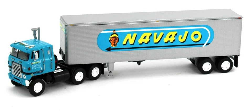 2022 DCP 1:64 *NAVAJO* International Transtar COE w/40' Dry Good Trailer NIB! - Image 2 of 4