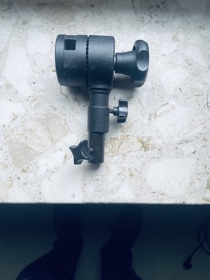 Broncolor UL Lampenhalterungen aus Metallguss (mit Stativadapter) - (Bron)