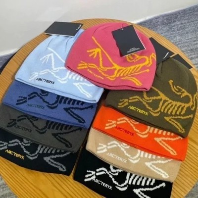 2026 New Bird Head Black Toque Beanie Hat Orca black Merino wool Knitted Cap DE