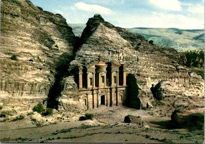 Petra Jordan Ed Deir Ancient Rock-Carved Building Continental Postcard B870