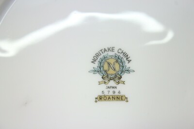 NORITAKE china ROANNE 5794 pattern 91-piece white with Rose