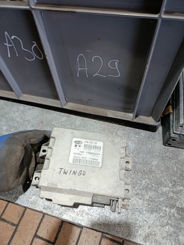 Original Renault Clio Motor Stuergerät Motorsteuergerät 7700860324 Original