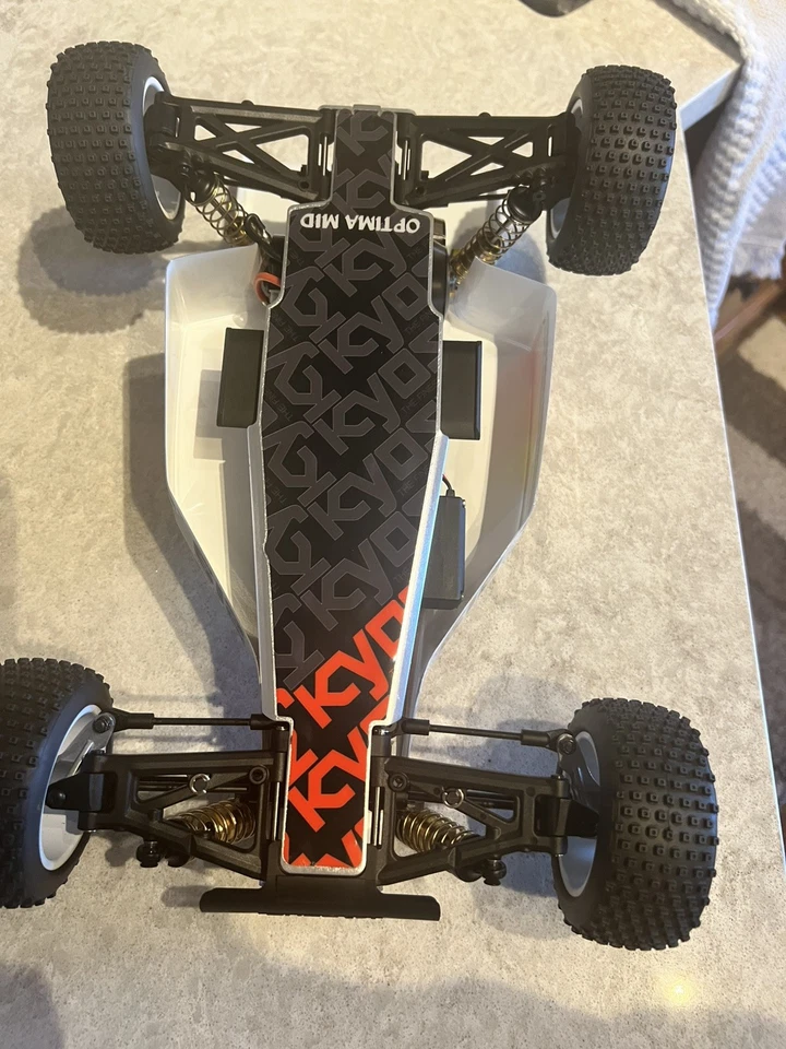 Kyosho OPTIMA MID 4WD OFF-ROAD RACER  R/C Model Buggy Kit - Image 4 of 4