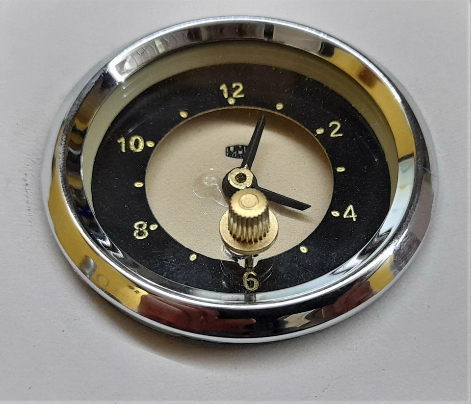 Wartburg 313 Clock NEW 6 or 12 Volt Vintage SW10776 - Image 2 of 4