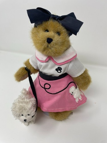 🧸Boyd’s Bear Bailey im 50’s Pudel Rock Outfit und Pudel Welpe Hund mit Ständer🐩 - Bild 9 von 20