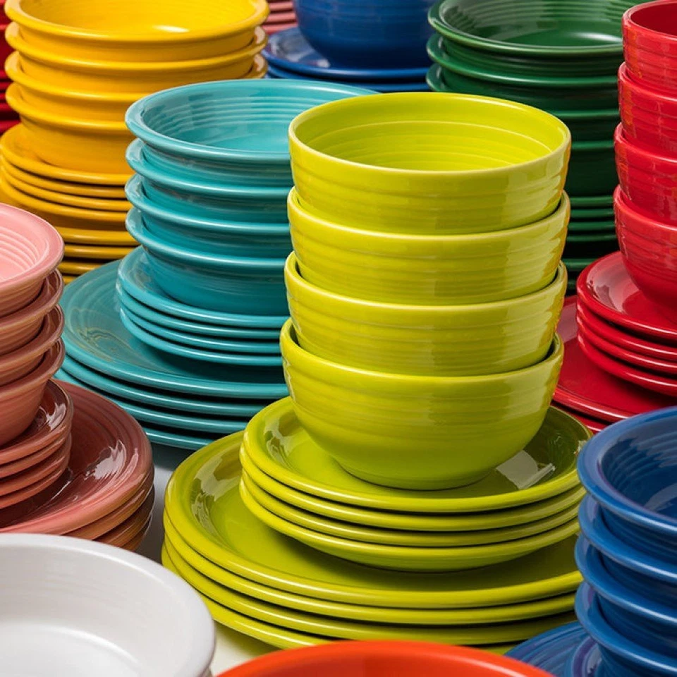 Juego de vajilla de bistró Fiesta® de 12 piezas | Jade Foto 2 de 4