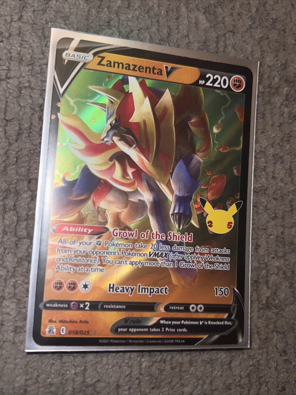 Zamazenta V 018/025 - Celebrations - Holo Pokemon Card Near Mint (NM)