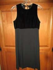 TAHARI Black Velvet Silk Sleeveless Cut Out Back Fit & Flare Cocktail Dress 10