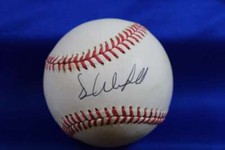 Dave Winfield Cards, Rookie Cards and Autographed Memorabilia Guide 32