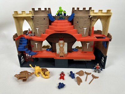Imaginext Castle Lion's Den w/Sounds Playset Fisher-Price figures accessories