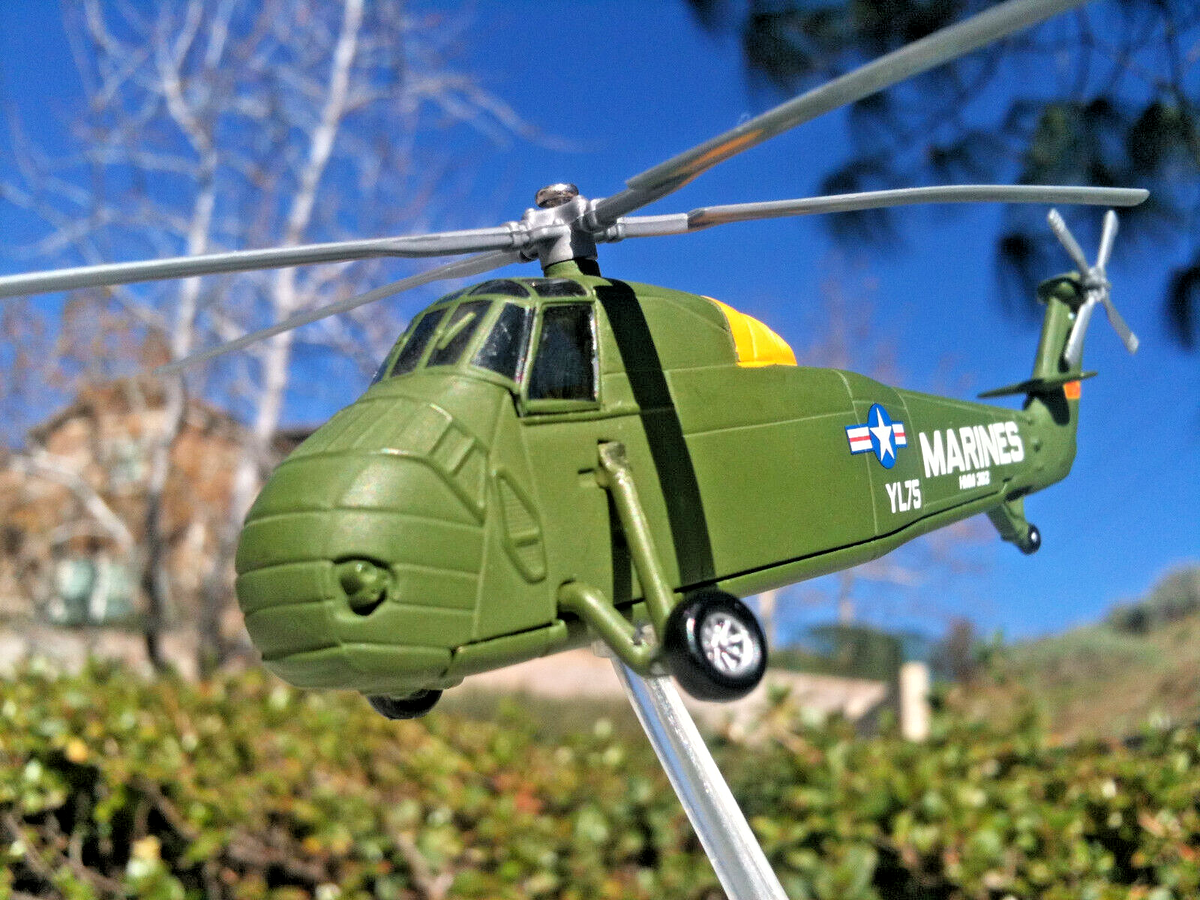 Corgi Sikorsky CH-34 Choctaw USMC HMM-362 Ugly Angels