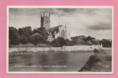 012213  Postcard  WORCESTER  Worcestershire