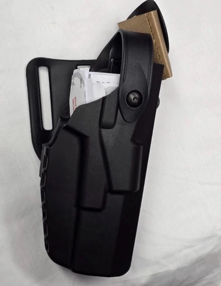 Safariland 7360 ALS/SLS Glock 17 22 47 Level III Retention Holster - Right - Image 2 of 3
