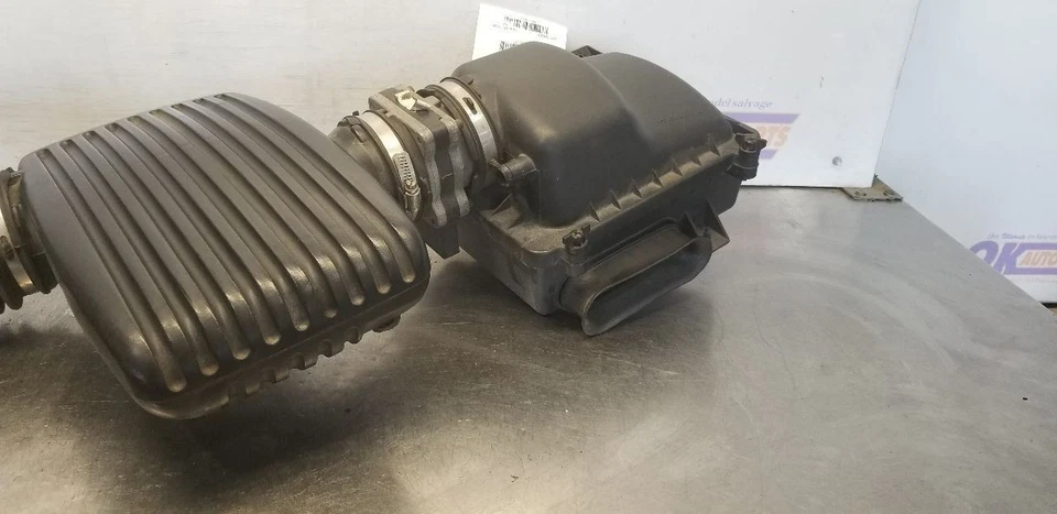 96 CHEVY CAPRICE 5.7L FILTRO DE AIRE CAJA MONTAJE CON RESONADOR Y AFM Foto 3 de 4