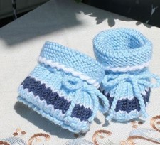 Babyschuhe gestrickt gehäkelt Stricksocken Erstlinge blau Jungen Geschenk Taufe 