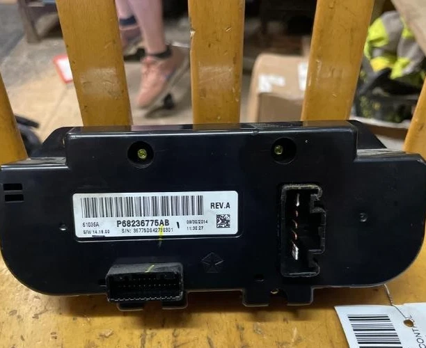 Dodge Ram 1500 2500 3500 2013-2018 unidad de control de calefacción climatización Foto 2 de 2