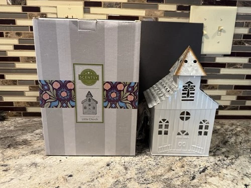Scentsy Warmer Little Church Tin Retired New In Box