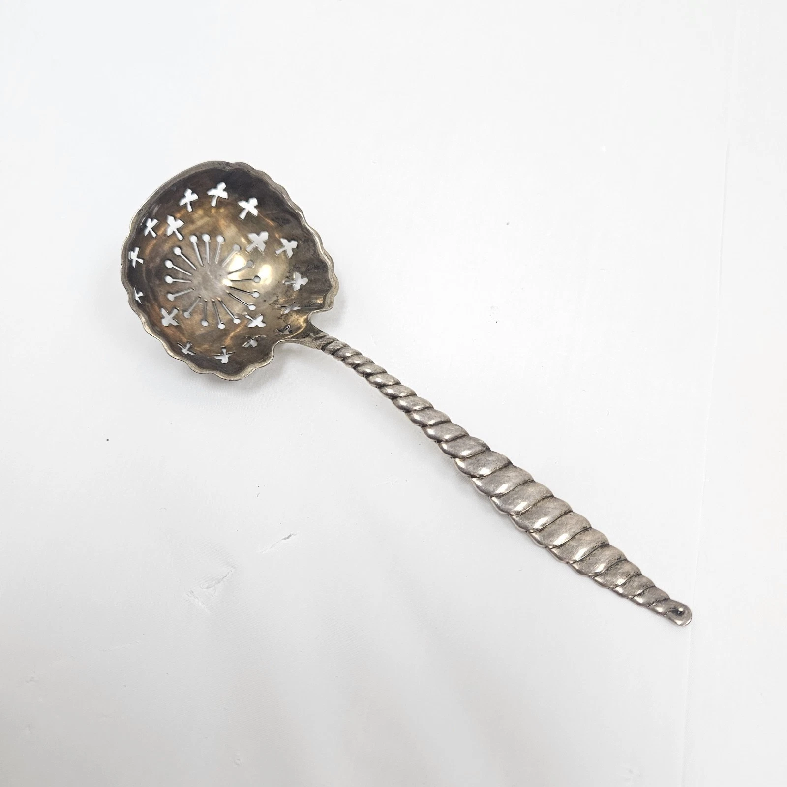 Vintage Ornate Gorgeous Sterling Silver Nut/Olive Spoon Swirle Handle Rare