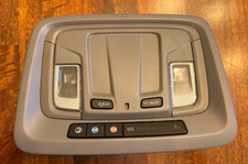 2019-2022 Chevrolet Silverado 1500 Front Overhead Console Dome Light 84903262