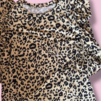 Short Sleeve Ruffle Shoulder Cheetah Print Pocket Top