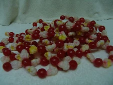 VINTAGE BLOW MOLD CHERRY & POPCORN CHRISTMAS TREE GARLAND 194 INCH