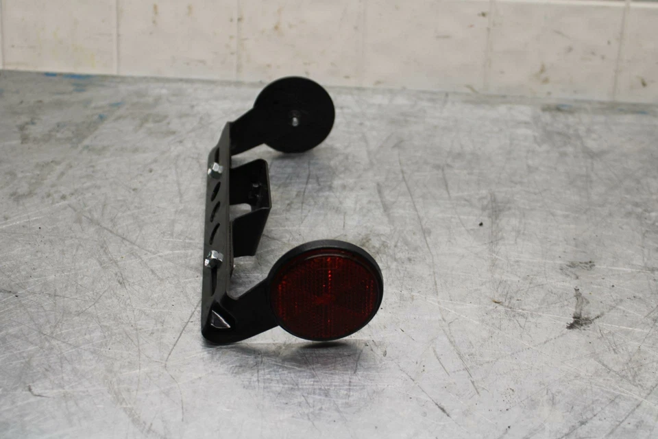 10-13 KAWASAKI Z1000 FENDER ELIMINATOR LICENSE PLATE BRACKET BB421 - Image 2 of 4